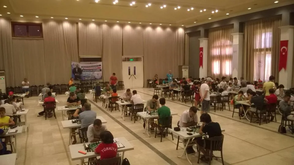 Tournament hall at the 9th Yaz Satranç Turnuvası in Ayvalik 2016.
