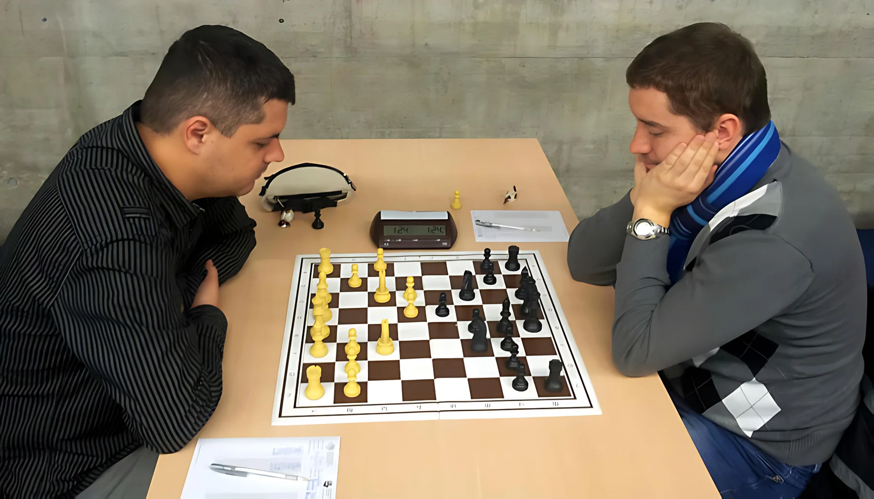 Game: Petar Benković – Yevgen Bondar, Open de Neuchâtel 2013.